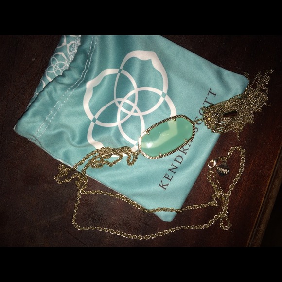 Kendra Scott Rayne necklace