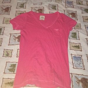hollister pink shirt