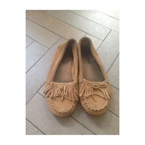 Minnetonka moccasins light brown