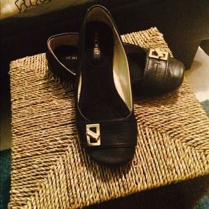 Black Leather Nine West Ballerina Flats