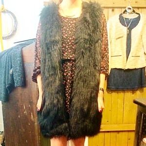 Cotton On fur vest! New with tags! M/L