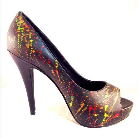 🎉HP 8/24🎉 Fall Splatter Leather Heels - Picture 2 of 4