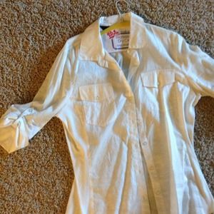 White shirt medium