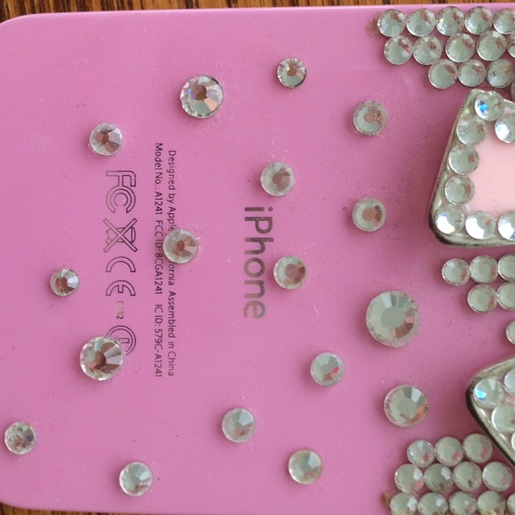 iPhone 4 bedazzled case - Picture 2 of 4