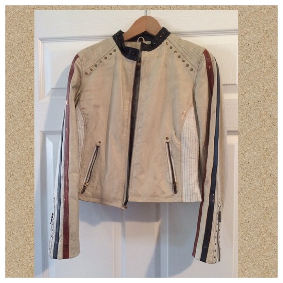 Beautiful beige leather jacket. Worn few times. - Picture 1 of 4