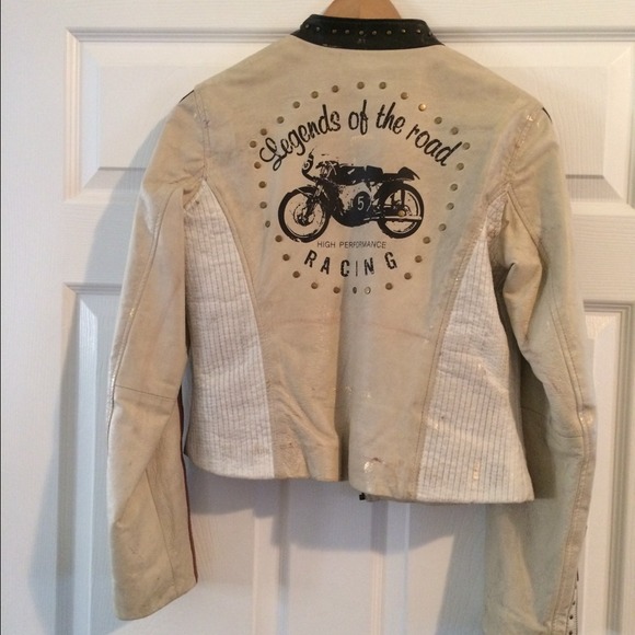 Beautiful beige leather jacket. Worn few times. - Picture 4 of 4