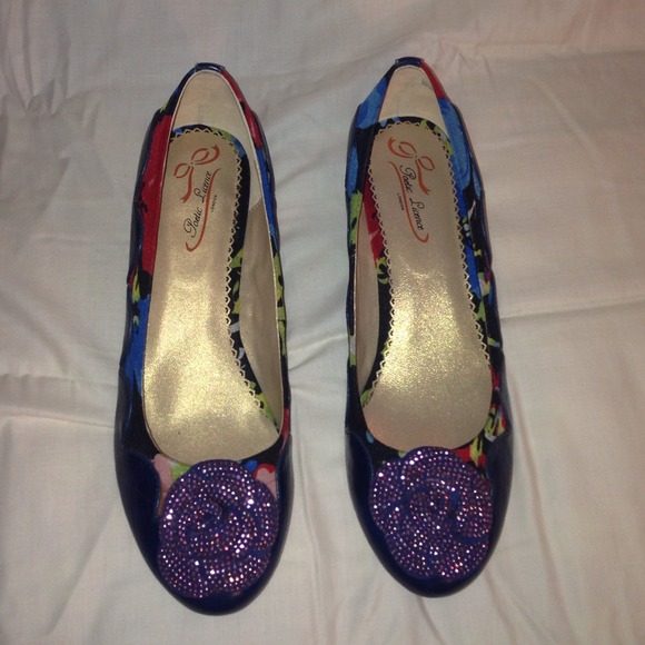 Poetic Licence one-of-a-kind one-half-inch heels - Picture 2 of 4