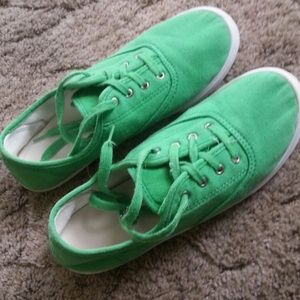 Green Converse