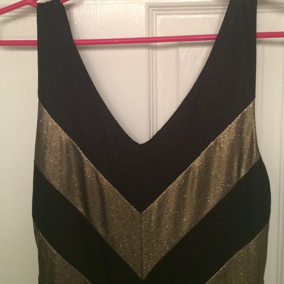 Alice & Olivia Chevron Mini Dress - Picture 2 of 4