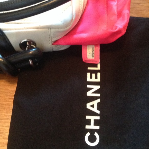 100% Authentic CHANEL crossbody
