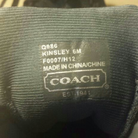 COACH SHOES SIZE 6 (Kinsley Coach) no trading - Picture 2 of 3