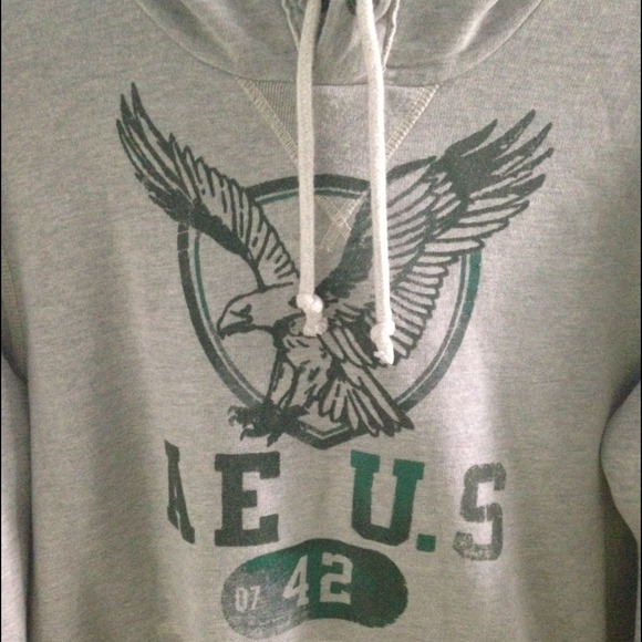 Men's American Eagle Grey & Green Hoodie - Picture 2 of 4