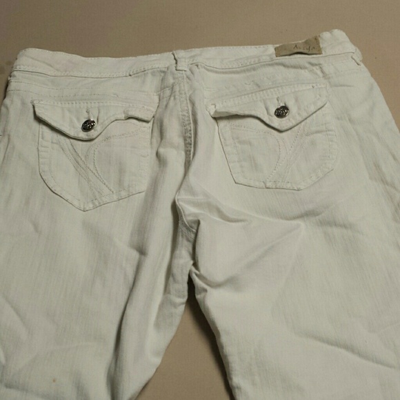 Jeans - Picture 2 of 4