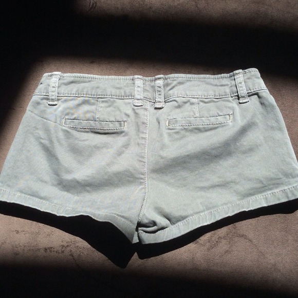 Abercrombie & Fitch shorts - Picture 2 of 2