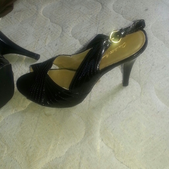 Heels - Picture 2 of 2