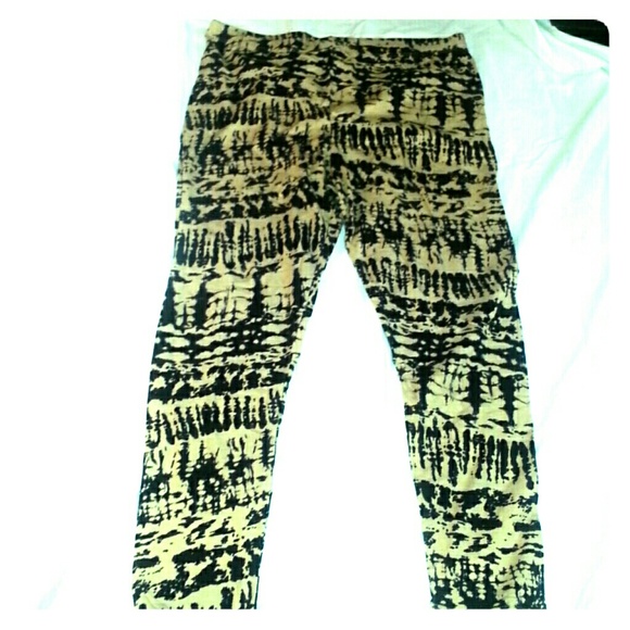 👖SOLD👖2x leggings patterned