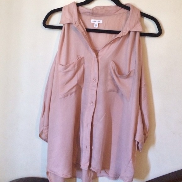 Silence and noise button down