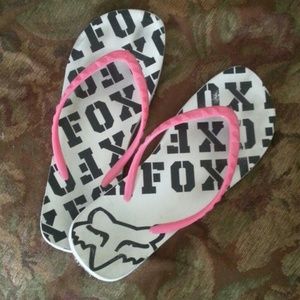 Fox sandals