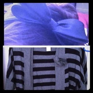 Black bowed headband