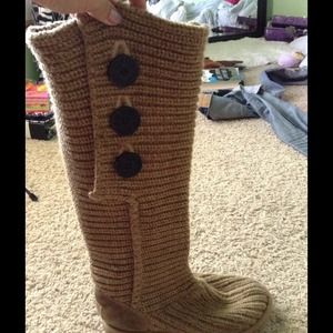 UGGS💋