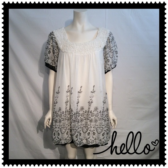 🚫SOLD🚫 Bubble Hem Dress