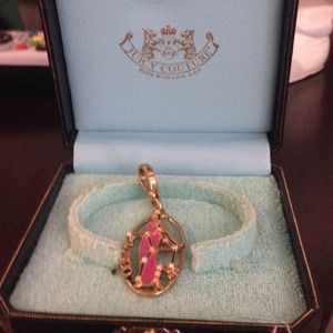 Juicy couture Virgo charm