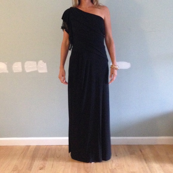 🎉 Price ↘️↘️ AGAIN! Beautiful David Meister gown - Picture 2 of 4