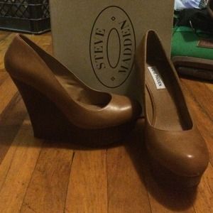 Steve Madden Platform Shoe