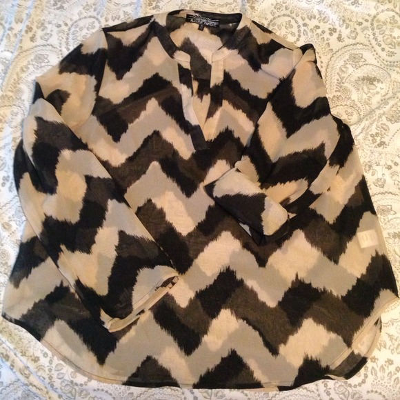 NWOT Almost Famous Chevron Shirt
