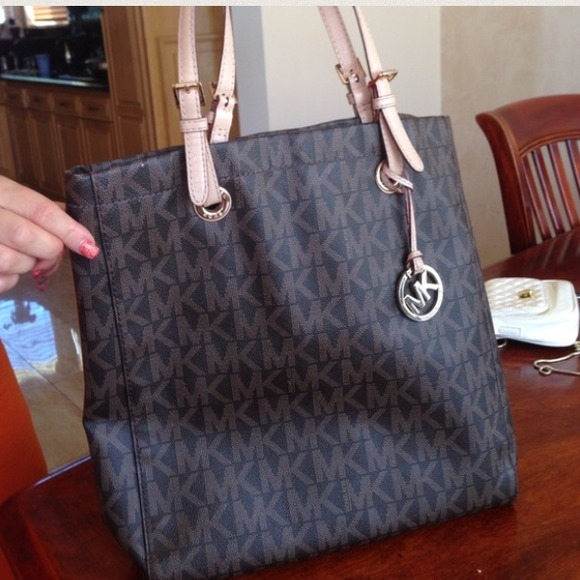 mk purse