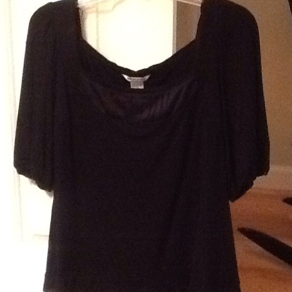 NYGARD Collection Black Top. Size Medium