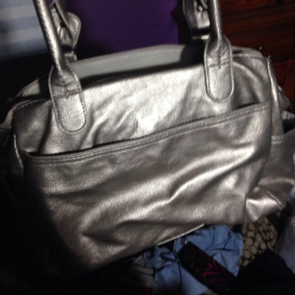 Silver handbag - Picture 3 of 4