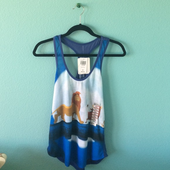 hottopic lion king tank top ✌️💞