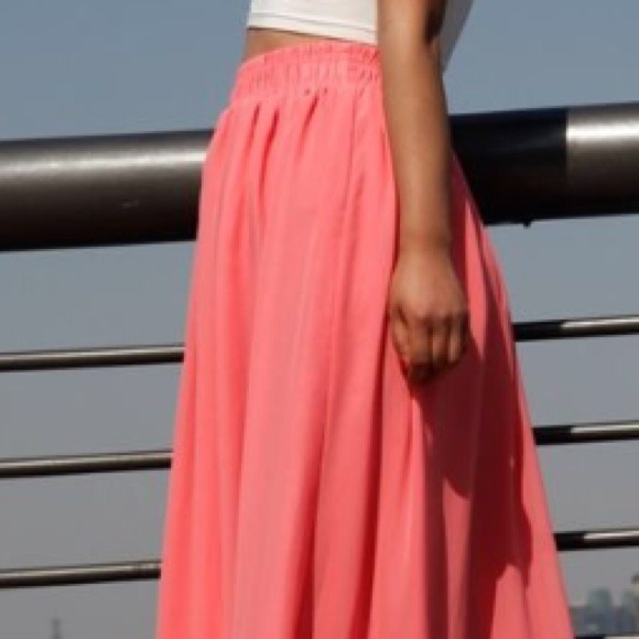 SOLD** Coral-pink maxi skirt - Picture 2 of 4