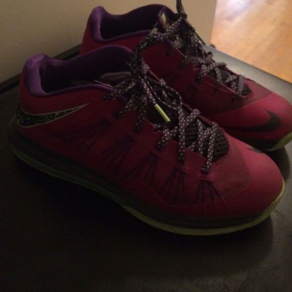 Lebron 10 raspberry