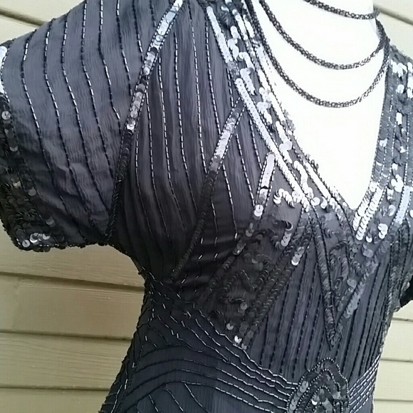 "A Vintage Affair" Dress - Picture 2 of 4