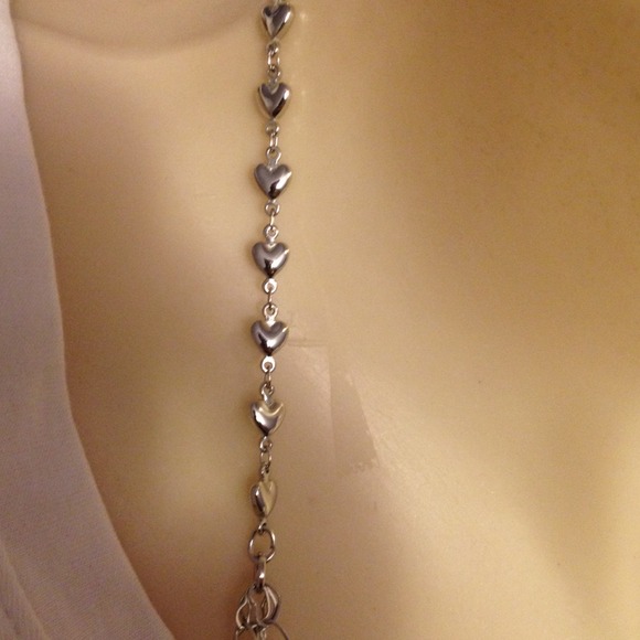 🔴SOLD Cute silver layered heart necklace🔴 - Picture 3 of 3