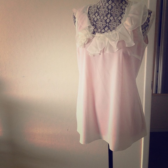 Cute silhouette white top