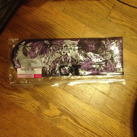 Thirty-One Flat Iron Case