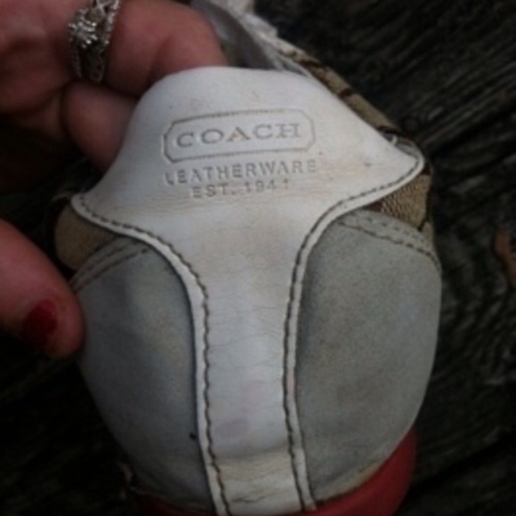 Authentic Coach Tennis Shoes size 9 - Picture 3 of 3