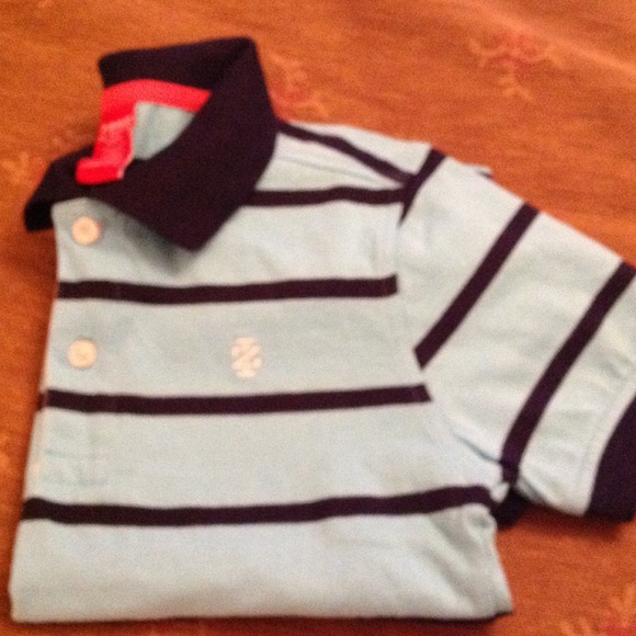 Boys Izod pull over short sleeve light blue/navy. - Picture 2 of 3
