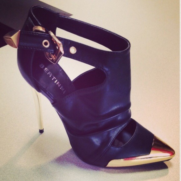 Miabella Booties