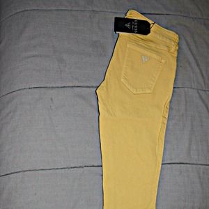 Guess yellow denim