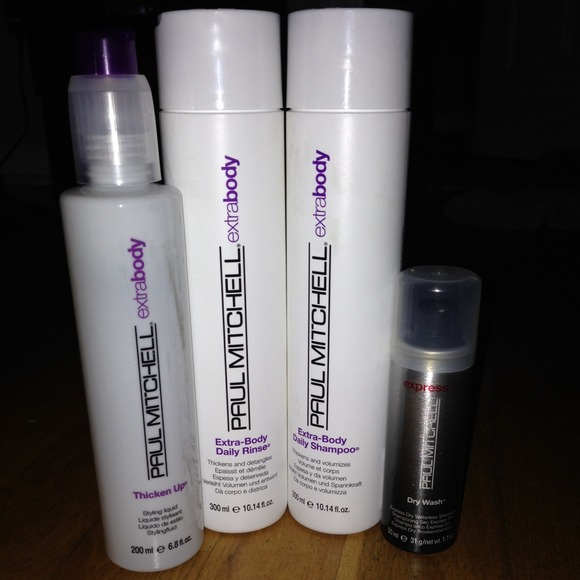 Bundle!!! Paul Mitchell and tea tree oil kit!! 😎