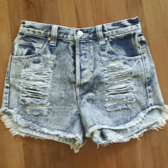 ❎ SOLD ❎ Minkpink Acid Wash Slasher Shorts