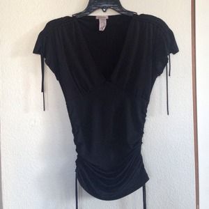 ✨Black nylon top ✨