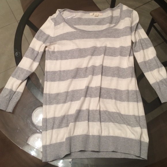 Forever 21 quarter sleeve sweater