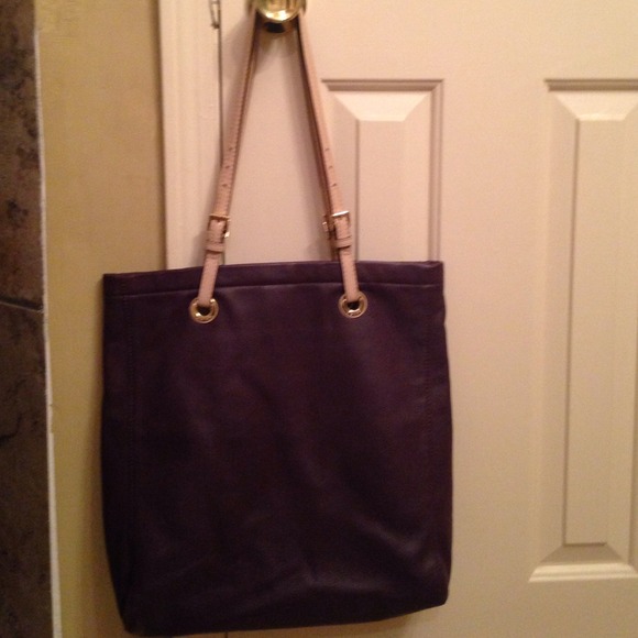 Authentic mk - Picture 4 of 4