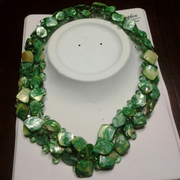 Green coral  handmade set