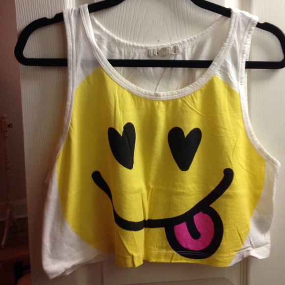 Heart Eyes Smiley Face Crop Tank Top
